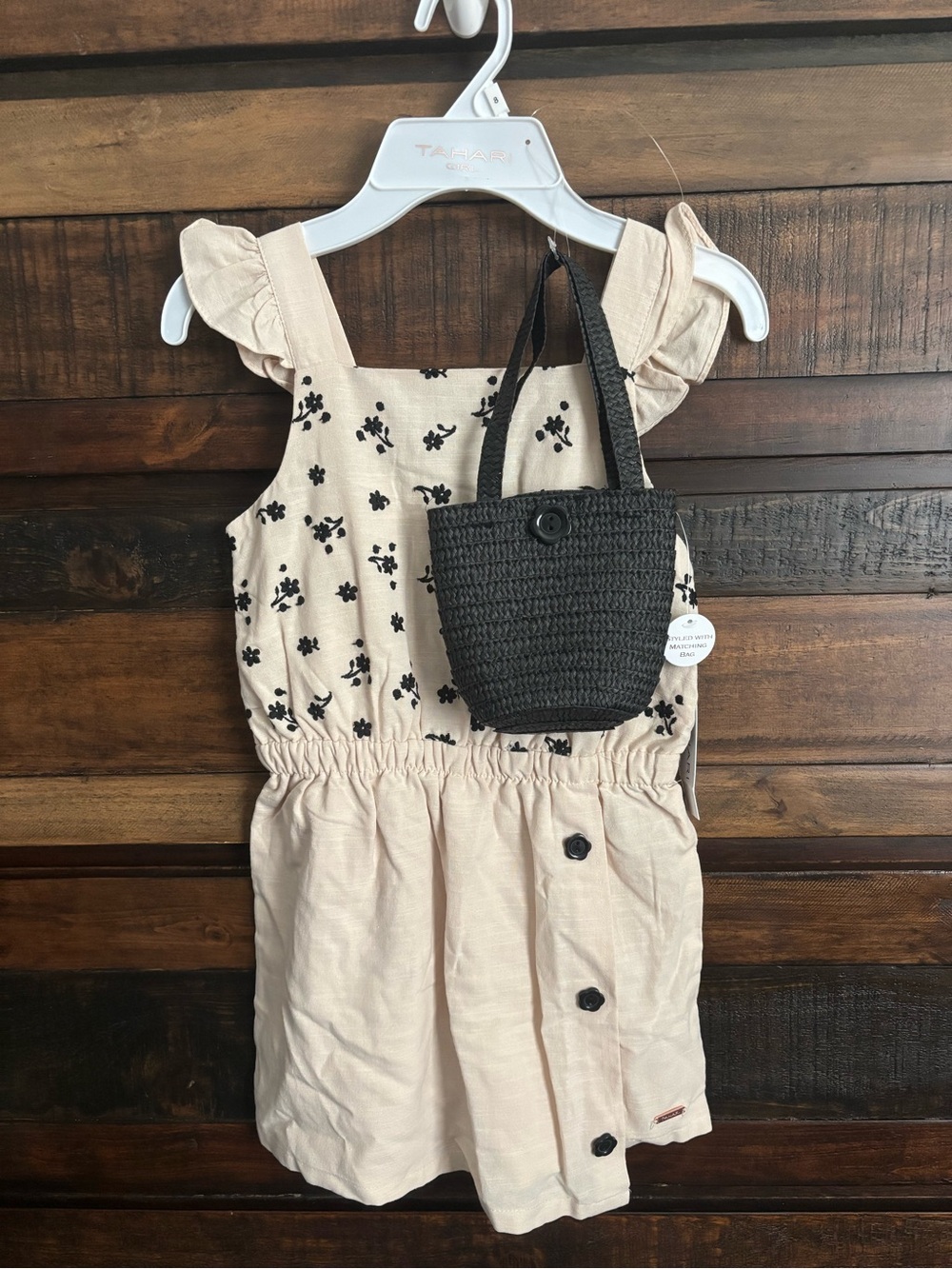 ✨NWT Tahari Girls Beige Floral Romper with Black Straw Purse✨